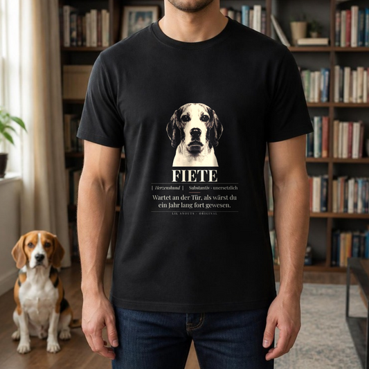 Getragenes Mockup Woerterbuch-Eintrag T-Shirt mit Beagle