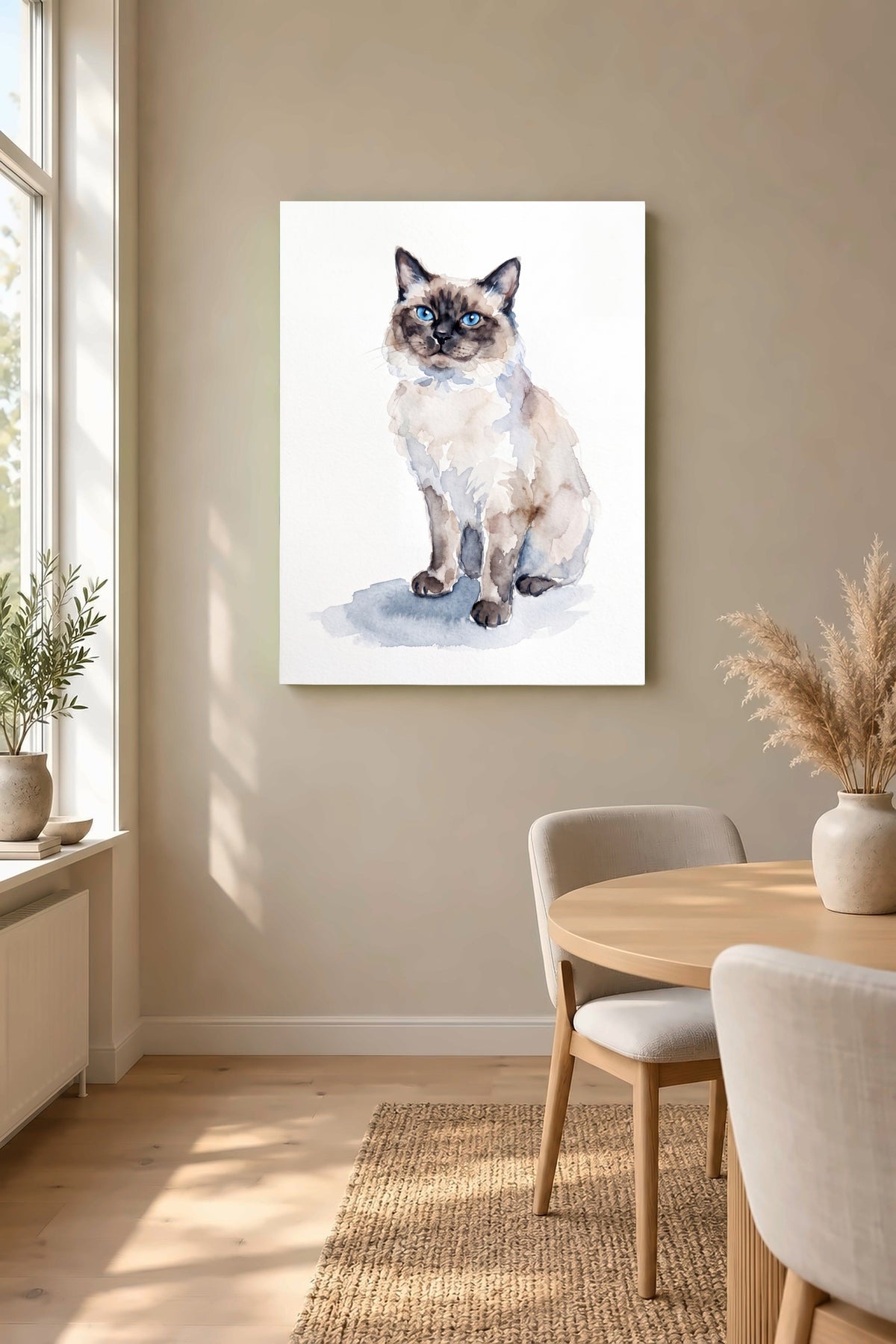 Leinwand im Esszimmer: Deine Katze als Aquarell in Sitzpose – personalisiertes Katzenportrait